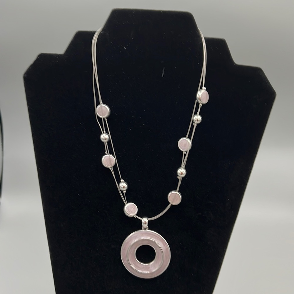 💜💜Beautiful NY Silver and Lavender Wired Necklace💜💜